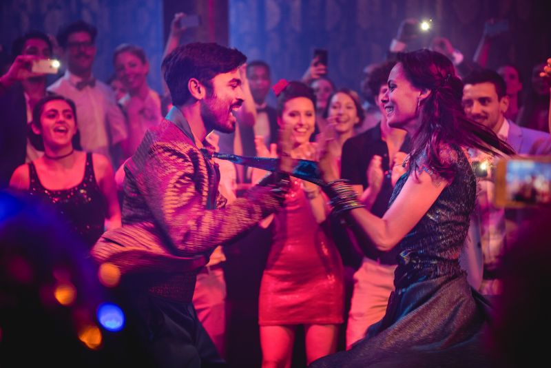 DURDFDIEKF_08_Dhanush_Bérénice Bejo_Copyright_SquareOne Entertainment_capelight pictures